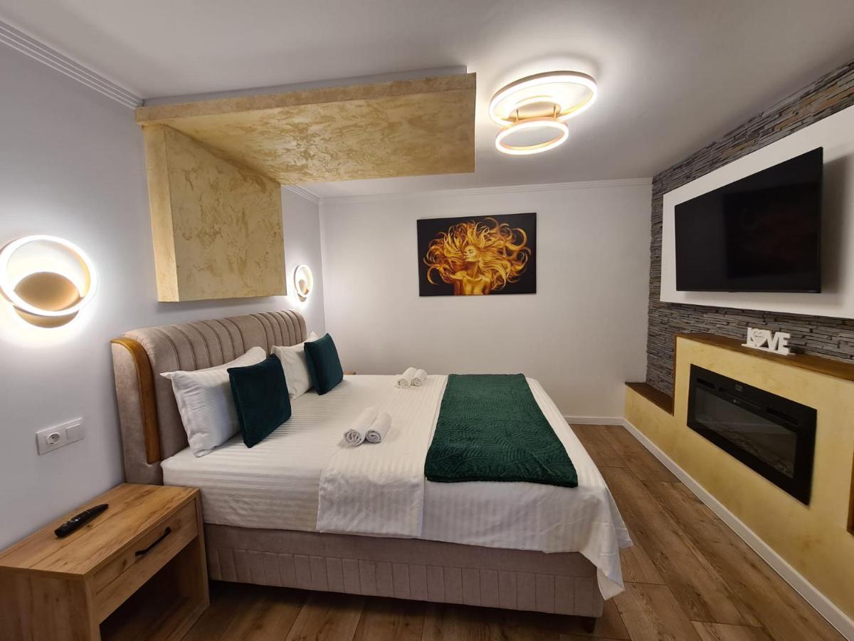 Bella Vista Bungalow Turda Buitenkant foto